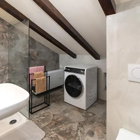 Attic Oasis - 2 Bedroom * Zadar